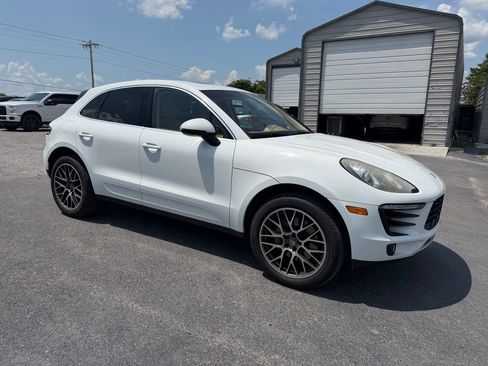 Used 2015 Porsche Macan S AWD/4WD image 2