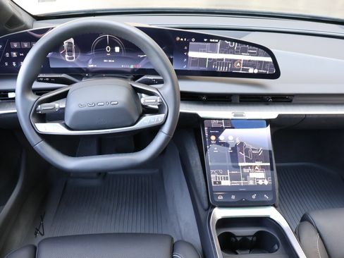 Used 2026 Lucid Air Touring image 18