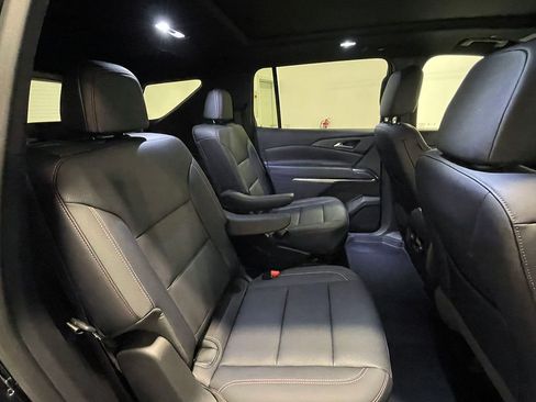 Used 2025 Chevrolet Traverse Z71 AWD/4WD image 27