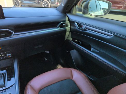 Used 2024 MAZDA CX-5 Carbon Edition image 17