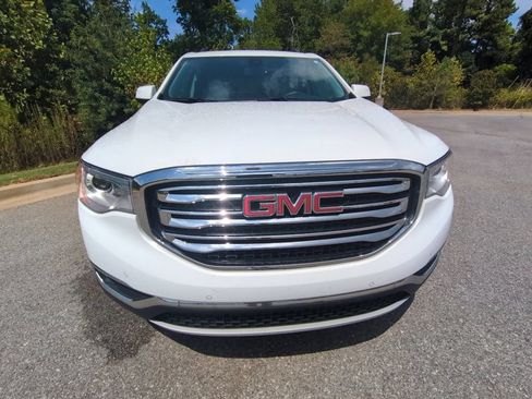 Used 2019 GMC Acadia SLT FWD image 2