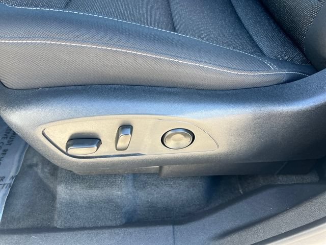 Certified 2025 Chevrolet Traverse LT AWD/4WD image 12