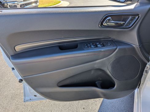 Used 2024 Dodge Durango GT image 11