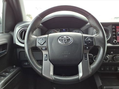 Used 2021 Toyota Tacoma TRD Sport image 18