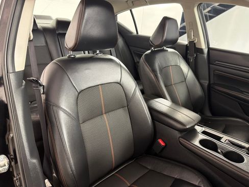 Used 2022 Nissan Altima 2.0 SR FWD image 25