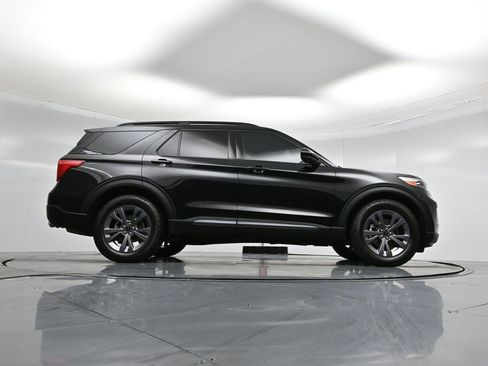 Certified 2023 Ford Explorer XLT w/ Equipment Group 202A image 54