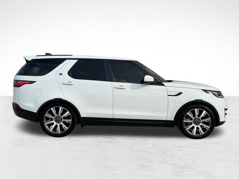 Used 2018 Land Rover Discovery HSE AWD/4WD image 8