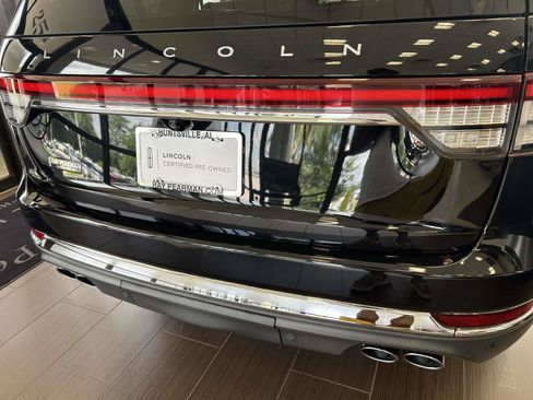 Certified 2022 Lincoln Aviator Reserve w/ Elements Package Plus RWD image 4