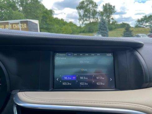 Used 2019 INFINITI QX30 AWD w/ Navigation Package image 18
