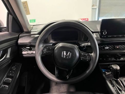 Used 2023 Honda Accord EX image 21