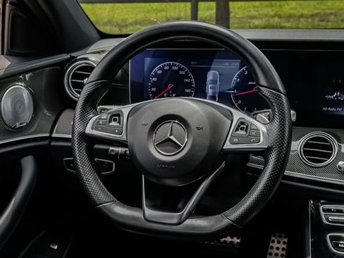 Used 2017 Mercedes-Benz E 43 AMG 4MATIC Sedan image 22
