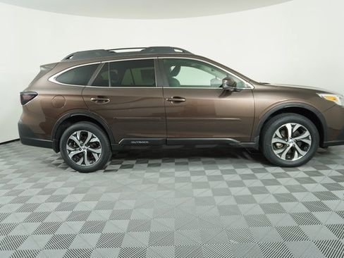 Used 2022 Subaru Outback Limited image 9