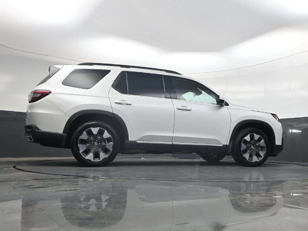Used 2026 Honda Pilot Touring image 34
