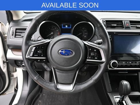 Used 2018 Subaru Outback 3.6R Touring AWD/4WD image 18