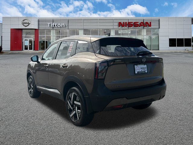 Certified 2026 Nissan Kicks SV FWD image 5