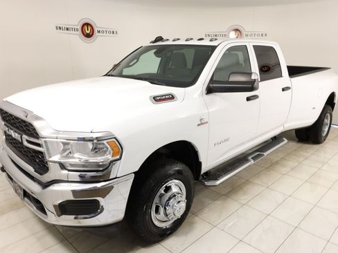 Used 2022 RAM 3500 Tradesman AWD/4WD image 35