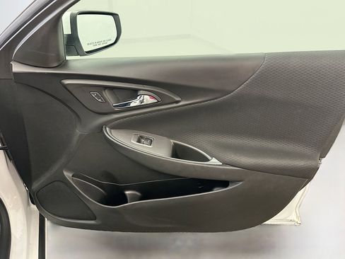 Used 2023 Chevrolet Malibu LT FWD image 33