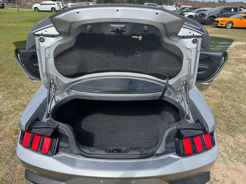 Used 2024 Ford Mustang Coupe RWD image 21