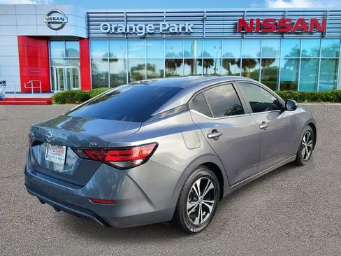 Used 2022 Nissan Sentra SV FWD image 2