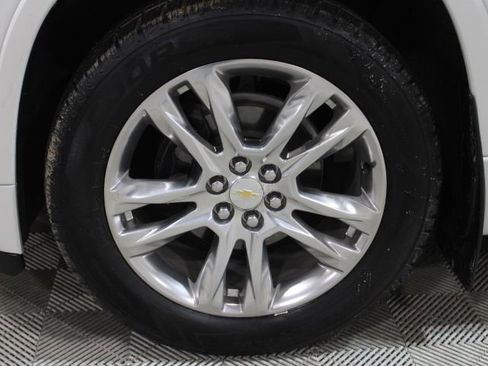 Used 2018 Chevrolet Traverse High Country image 40