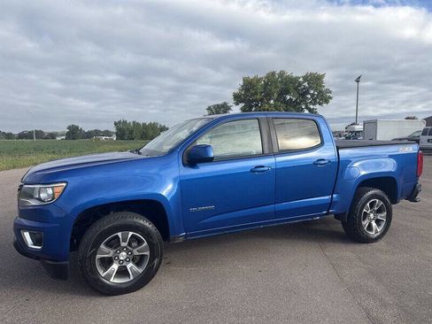 Used 2018 Chevrolet Colorado Z71 image 2