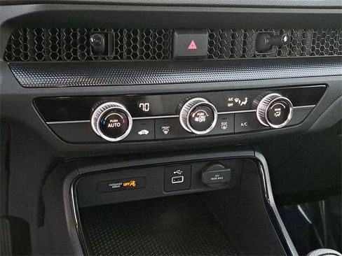 Used 2024 Honda CR-V LX image 29