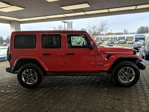 Used 2018 Jeep Wrangler Unlimited Sahara image 4