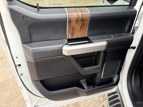 Used 2018 Ford F150 Lariat image 12