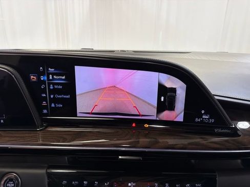 Used 2021 Cadillac Escalade Sport Platinum w/ Heavy-Duty Trailer Package AWD/4WD image 18
