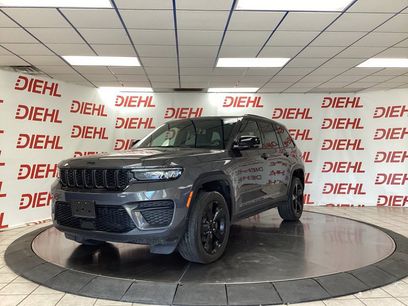 Used 2023 Jeep Grand Cherokee Altitude