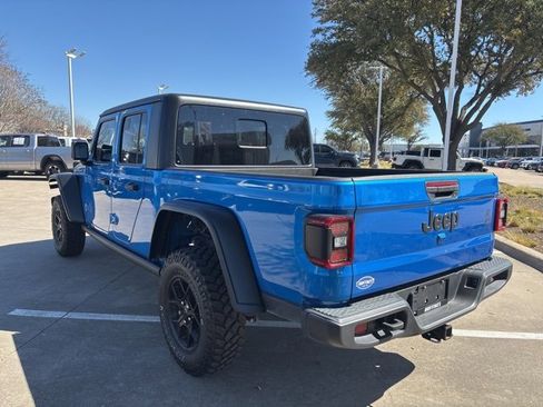 Used 2024 Jeep Gladiator Sport image 6