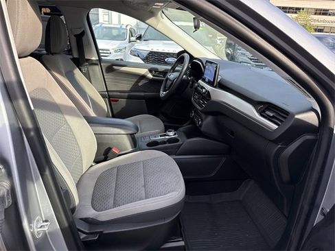 Used 2022 Ford Escape SE w/ Convenience Package image 27