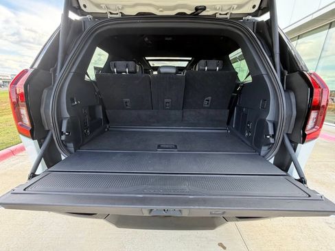 Used 2026 Ford Expedition Platinum w/ Stealth Appearance Package AWD/4WD image 38