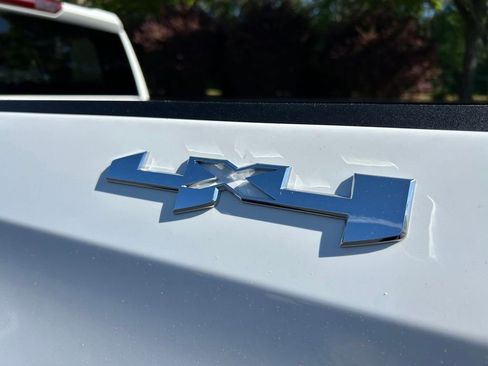 New 2026 GMC Sierra 1500 SLT w/ SLT Premium Package AWD/4WD image 24