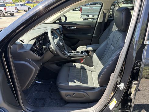Used 2023 Buick Envision Avenir FWD image 10