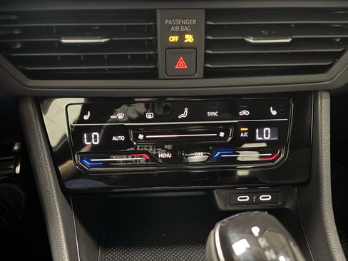 New 2025 Volkswagen Jetta Sport image 18