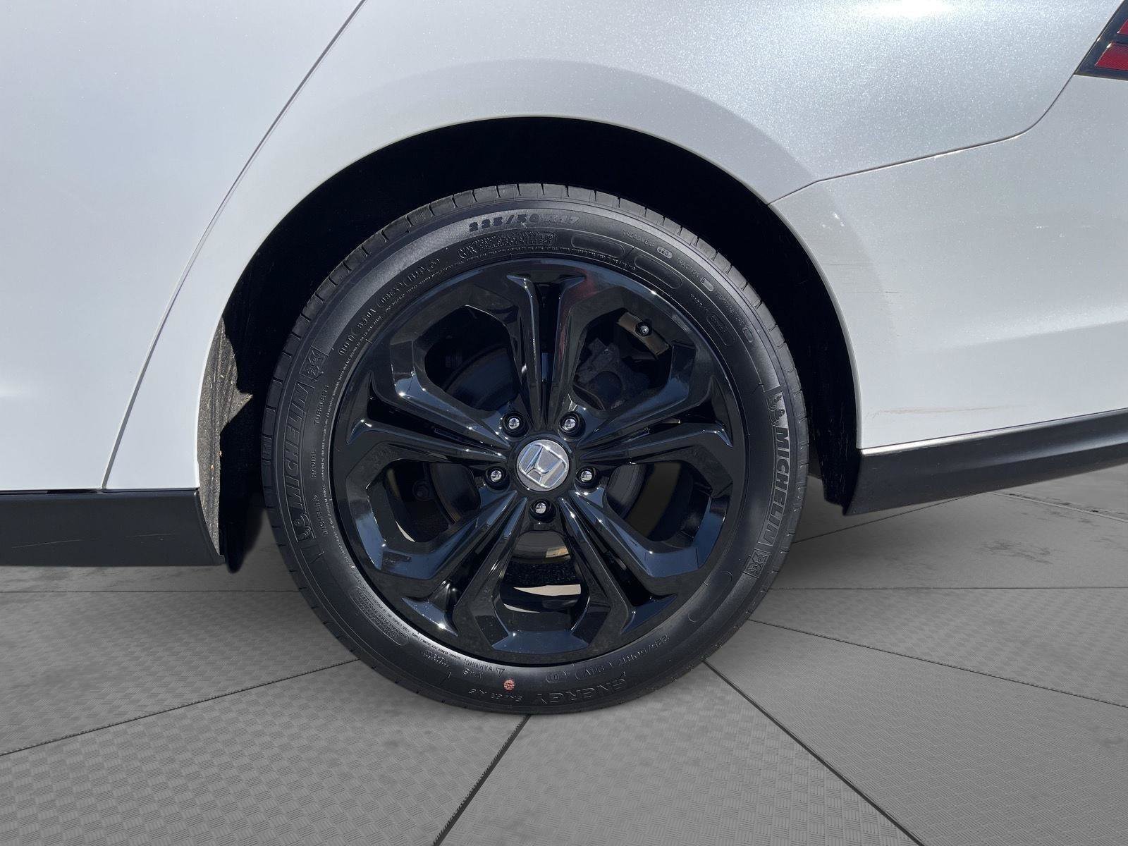 Used 2024 Honda Accord EX image 24