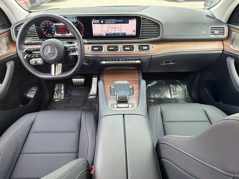 Certified 2026 Mercedes-Benz GLS 450 4MATIC image 33