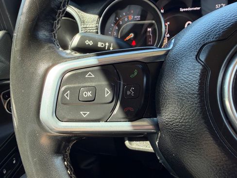 Used 2020 Jeep Wrangler Unlimited Sahara AWD/4WD image 14