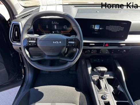 New 2026 Kia Sorento LX FWD image 14