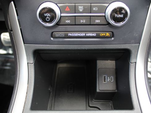 Used 2023 Ford Edge ST-Line image 32