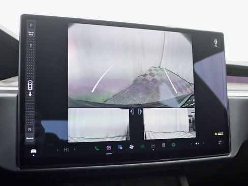 Used 2022 Tesla Model S image 17