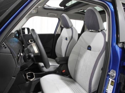 Certified 2025 MINI Cooper S image 7