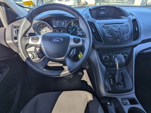 Used 2014 Ford Escape S image 17