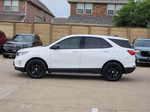 Used 2019 Chevrolet Equinox LS w/ LS Convenience Package FWD image 12