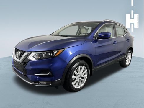 Used 2022 Nissan Rogue Sport SV FWD image 4