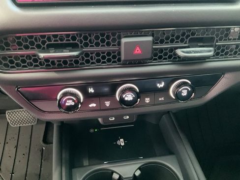 New 2026 Honda HR-V LX image 15