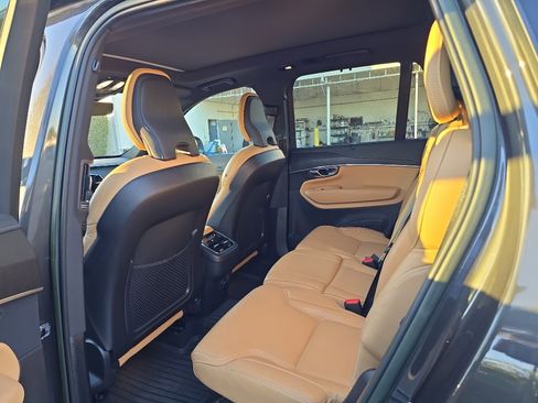 Certified 2023 Volvo XC90 B6 Ultimate w/ Protection Package Premier image 5
