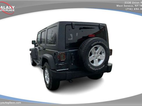 Used 2018 Jeep Wrangler Unlimited Sport S image 7