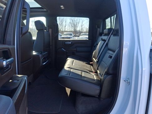 Certified 2022 GMC Sierra 2500 Denali w/ Denali Ultimate Package image 11